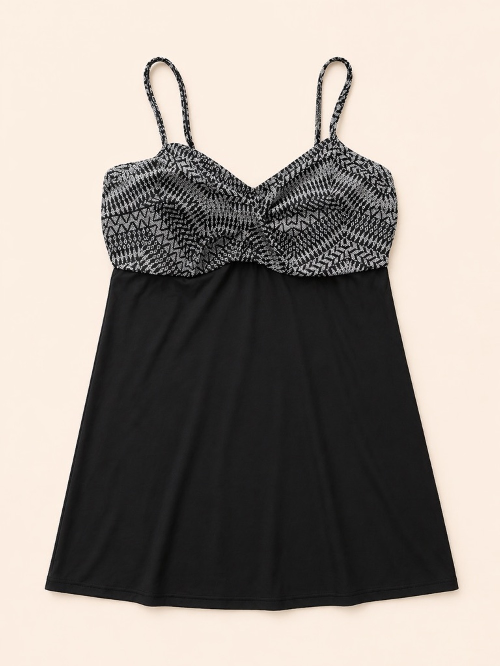 Krista Plus Women’s Twisted D-Cup One Piece Swim Dress 1x in Black And White